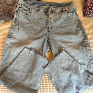 Old Navy 22 Straight Leg Jeans